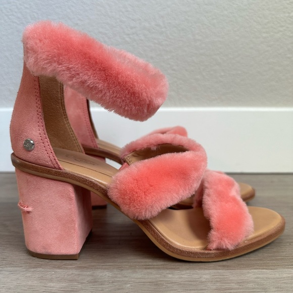 UGG Del Rey Fluff Heel in Pink - Picture 3 of 11
